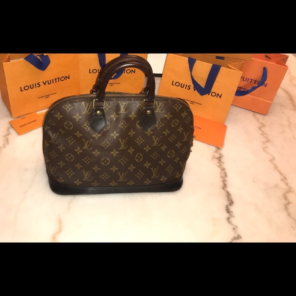 LOUIS VUITTON ALMA PM - Picture 2 of 16